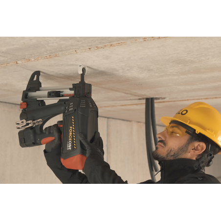 Anwendungsbild Rohr Clip Schelle UT: Befestigung mit Gasnagler FORCE ONE