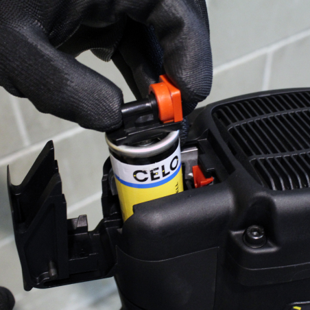 CELO FOX Gasnagler: Einfache Handhabung der Gaskartusche