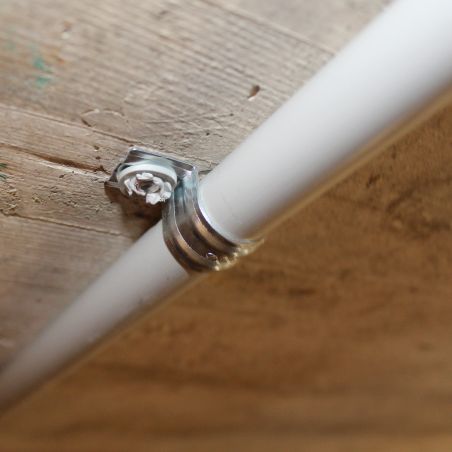 Anwendungsbild Beton 2 PFT Metallclip für Gasnagler 