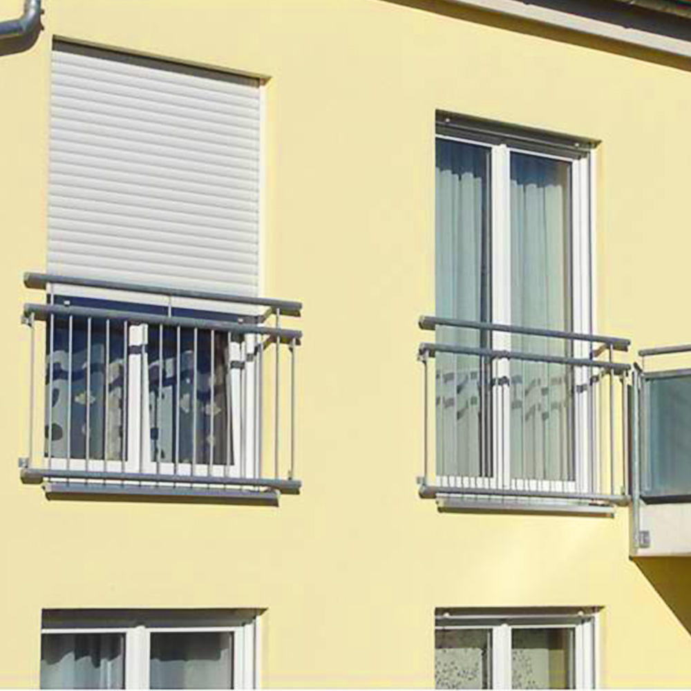 Bild eines französischen Balkones als Beispiel einer typischen Anwendung von ResiTHERM16