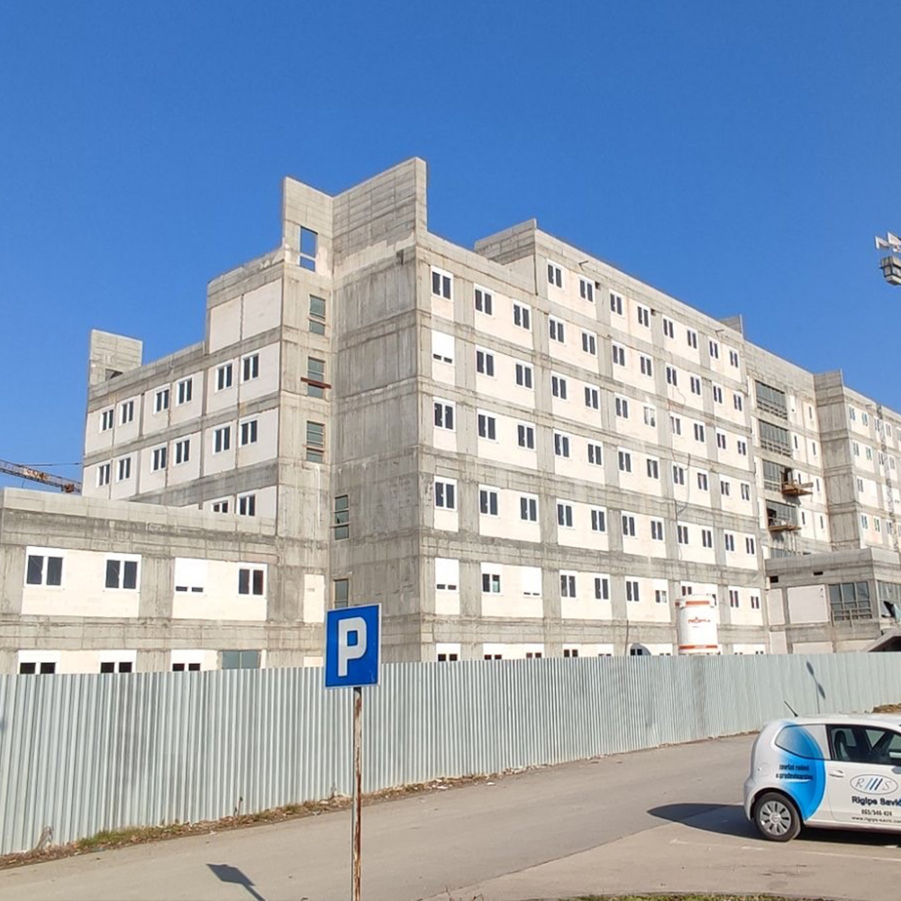 Neues Krankenhaus Sveti Apostol. In dieser Baustelle wurden viele der installierten Kabel und Anwendungen mit dem FORCE ONE installiert.